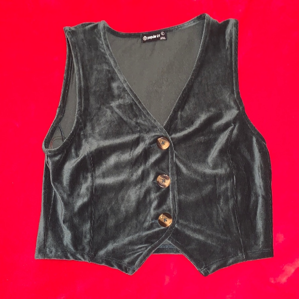 NWOT GREEN!!!!! button up crop top